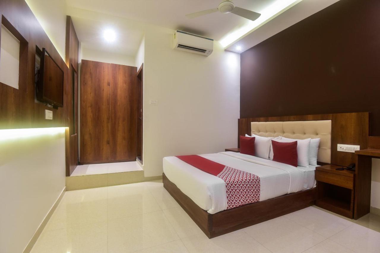 Oyo Shubham Residency Hotel Bhiwandi Exterior photo